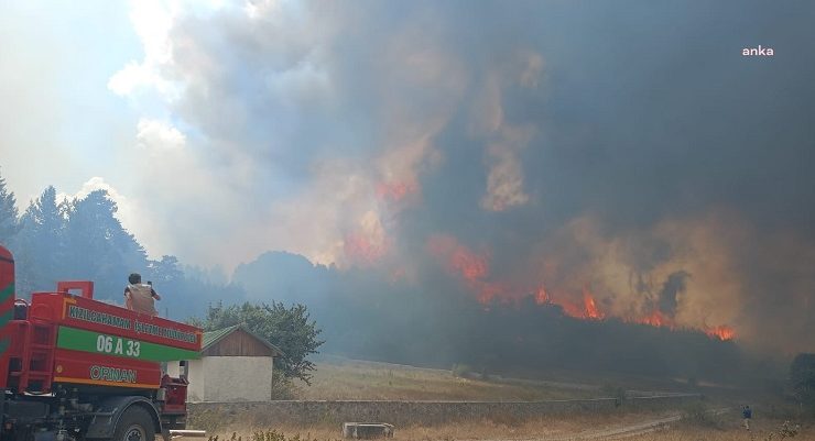 Ankara’nın Kızılcahamam ilçesindeki orman yangını Bolu’ya sıçradı