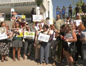 Arnavutköy Belediyesi önünde eylem yapan hayvanseverler: İşkence ile aldığınız bu hayvanlar nerede?