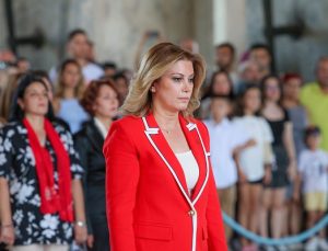 CHP Kadın Kolları Genel Başkanı Asu Kaya, 81 ilin başkanlarıyla Anıtkabir’i ziyaret etti