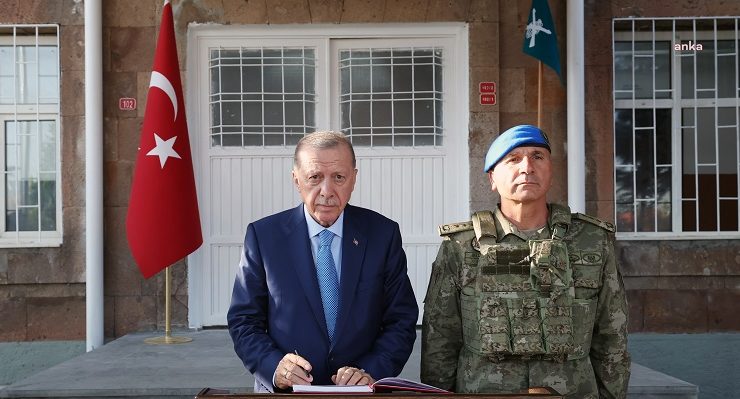 Cumhurbaşkanı Recep Tayyip Erdoğan, Ahlat Komando Taburu Komutanlığı açılışına katıldı