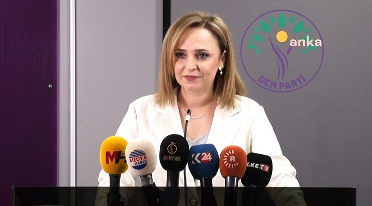 DEM Parti Sözcüsü Ayşegül Doğan: ”Yangınlar nedeniyle Kürtleri hedef gösterenler hakkında suç duyurusunda bulunduk”