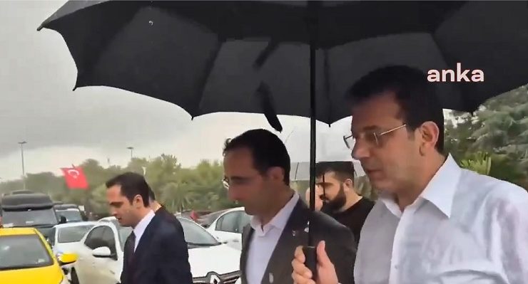 Ekrem İmamoğlu: ”Diyanet İşleri Başkanı Ali Erbaş bu milletin milli ve manevi duygularını taşıyan bir insan değil, siyaset yapıyor”