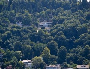 İstanbul Boğazı’nda şok görüntü! Vaniköy sırtlarındaki villa inşaatı, İBB’den açıklama