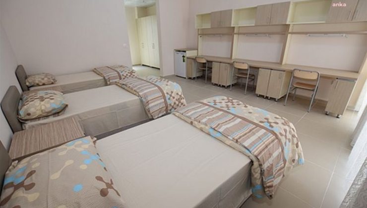 KYK yurtlarında kalan öğrenciler: “Cezaevlerinden daha kötü olan odalarda yaşarken geleceğimizi düşünemiyoruz”