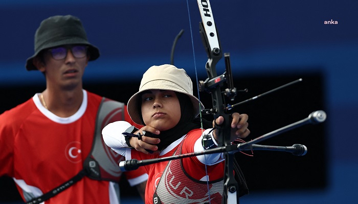Mete Gazoz ve Elif Berra Gökkır ikilisi, okçuluk karışık çiftlerde elendi