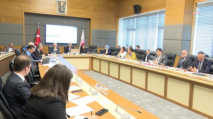 Muhalefet Partileri Harekete Geçti ‘Instagram’ İçin Toplantı Çağrısı