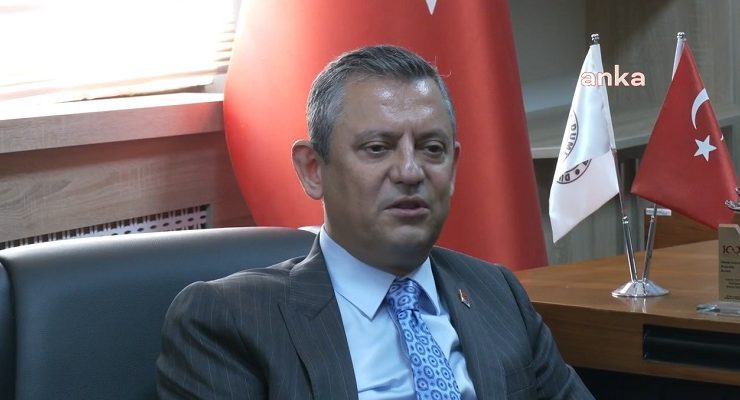 Özgür Özel’den Kütahya’da 30 Ağustos kutlamalarındaki protokol krizine tepki