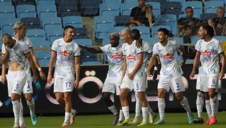 Rizespor, deplasmanda Adana Demirspor’u 2-1 yendi