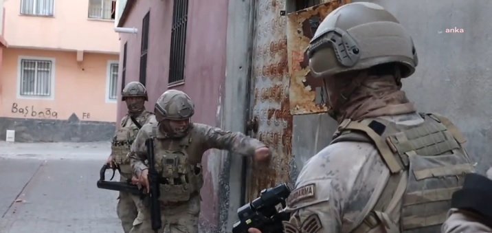 Şanlıurfa merkezli 5 ilde terör örgütü PKK operasyonu: 10 gözaltı