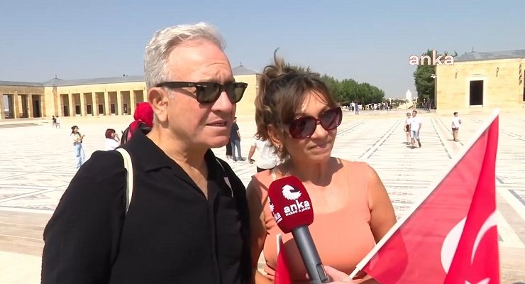 Vatandaşlar Anıtkabir’e akın etti: “Bu günler geçecek, Umudumuz her zaman var” 