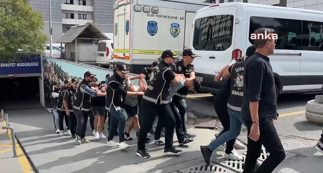 Beykoz’da otoyol kenarında bulunan el bombalarıyla ilgili 9 şüpheliden 8’i tutuklandı