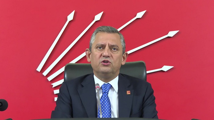 CHP, TBMM kapalı grup toplantısı Özgür Özel Başkanlığında başladı