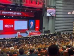 CHP’nin 20’nci Olağanüstü Kurultayı’nda Kemal Kılıçdaroğlu gerilimi