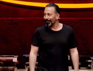 Cem Yılmaz Gizemli Esmerle Görüntülendi: Flaşlar Patlayınca Panik