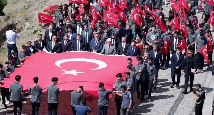 Erzurum’da eğitim yılının ilk dersi tarihi Aziziye Tabyaları’nda işlendi.