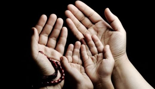 Evde Huzur ve Bereket İçin Dua: İslami Gelenekler ve Uygulamalar