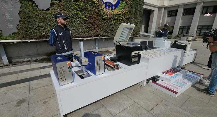 İstanbul’da sahte pasaport, kimlik, vize hazırlayan şebekeye operasyon: 15 şüpheli gözaltına alındı