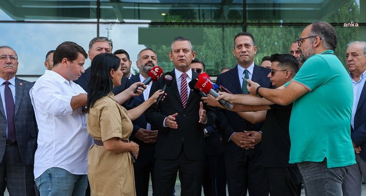 Özgür Özel: Biz işimize bakıyoruz, Tayyip Bey kavgaya bakıyor