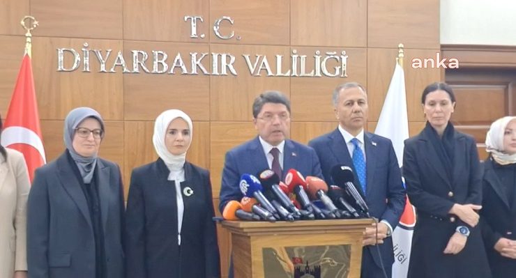 Üç Bakan Narin’in kabrini ziyaret etti… Bakan Tunç’tan Narin Güran Açıklaması..