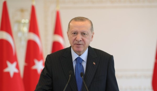 Cumhurbaşkanı Erdoğan: Gençlerimizin yitip gitmelerine seyirci kalamayız