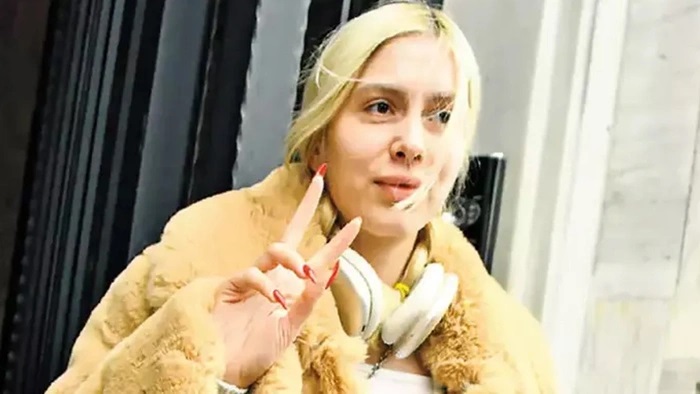 Aleyna Tilki: Doktor kliniğinden çıkarken görüntülendi.