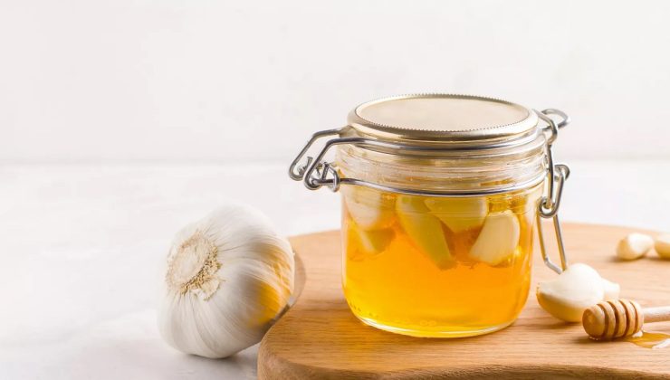 1 kaşığı bile yetiyor: Sarımsak ve bal karışımının faydaları bakın neymiş…