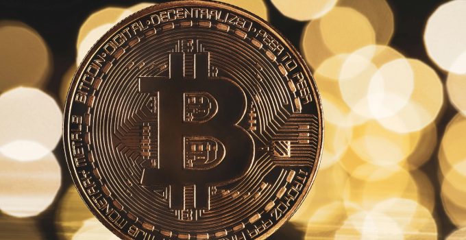 Bitcoin Uçuşa Geçti! Yatırımcılar Gözünü Zirveye Dikti