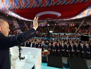 Erdoğan: Çok şikayet alıyorum AK Parti böyle olamaz