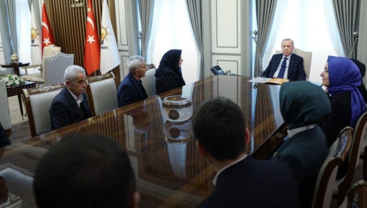 Erdoğan, 36 Yıl Önce PKK Katliamında Hayatını Kaybedenlerin Yakınlarıyla Görüştü