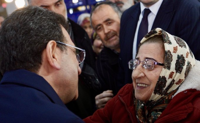 İmamoğlu’ndan Emekli Maaşı Tepkisi: ‘Bu Maaşı Reva Görenler Adına Utanıyoruz