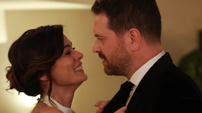 Sandık Kokusu’na ‘Aşk-ı Memnu’ oyuncusu geliyor!