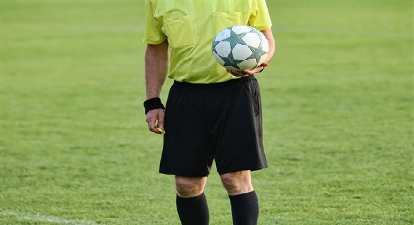 Galatasaray – Fenerbahçe Derbisine Yabancı Hakem Tartışması Sürüyor