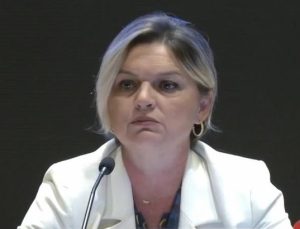 CHP’li Selin Sayek Böke’den Bakan Şimşek’e Tepki: “Demokrasi Yıkımıdır”