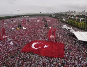 Maltepe Mitinginde Büyük Katılım! Yüzbinler Alana Sığmadı