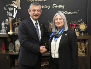 AKP’li Fuat Oktay’ın eski eşi CHP’ye katıldı