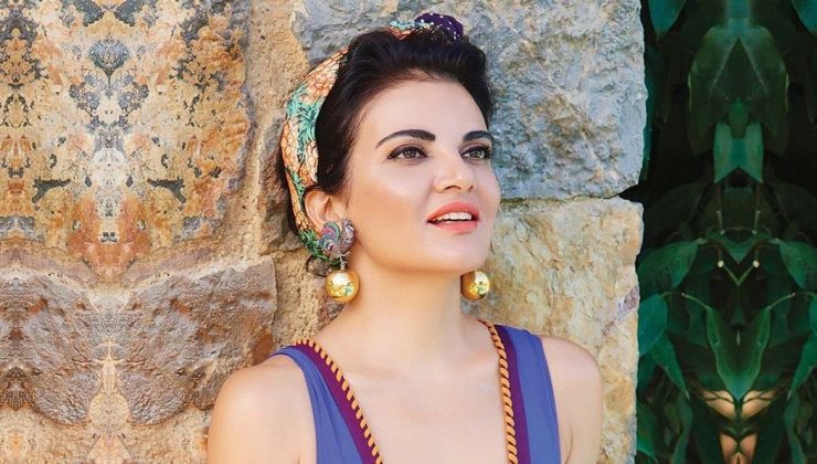 Şarkıcı Göksel’i tanıyabilene aşk olsun!